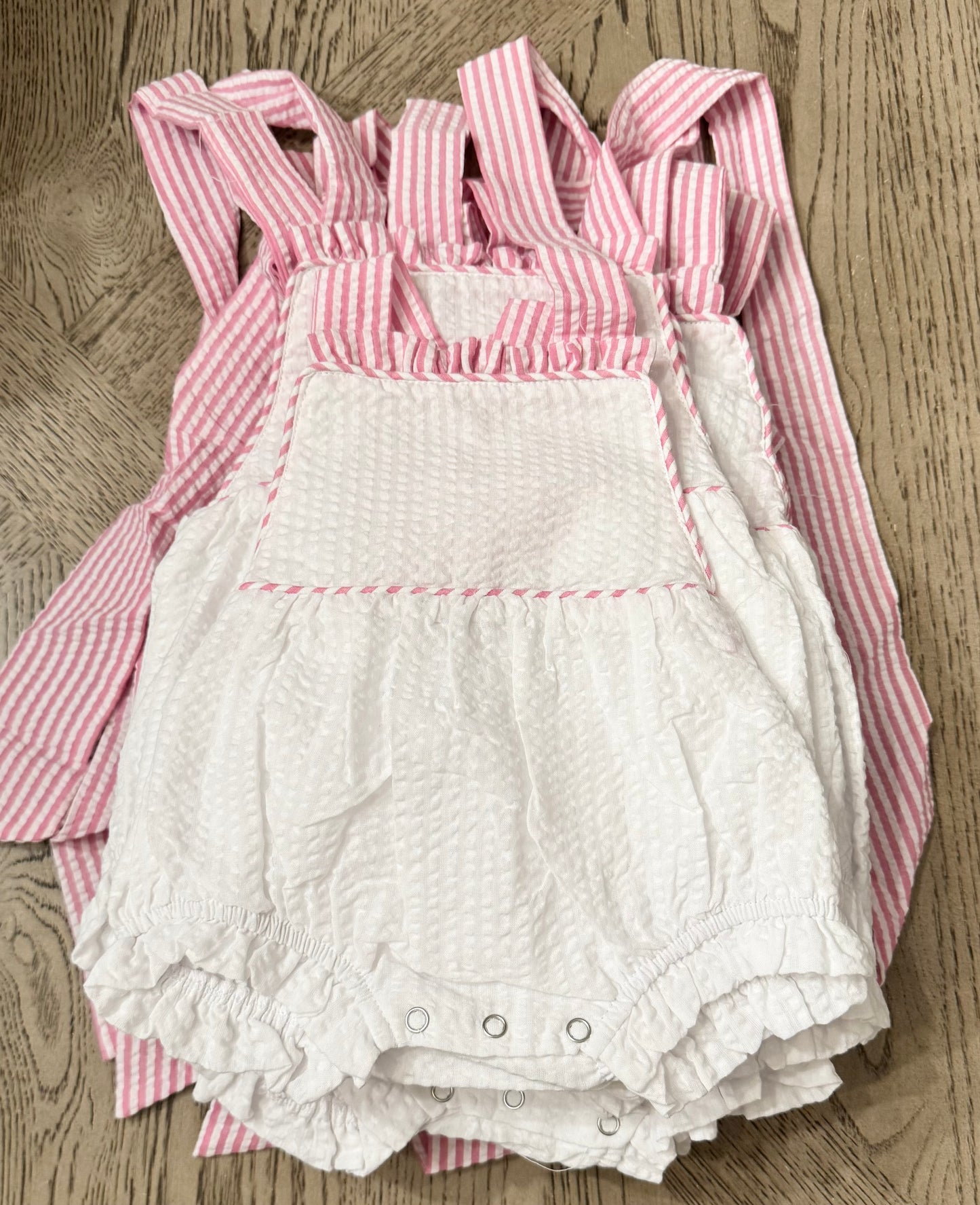 Seersucker Sun Bubble- white with pink trim *Embroidery included